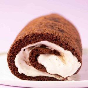 Rolls with Chocolate Cream